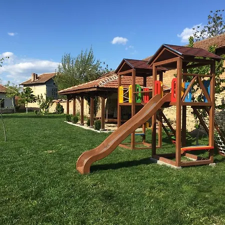 בית הארחה Krai Potoka 3*
