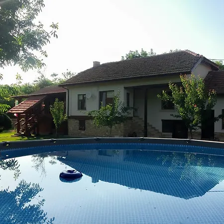 Къща за гости Krai Potoka