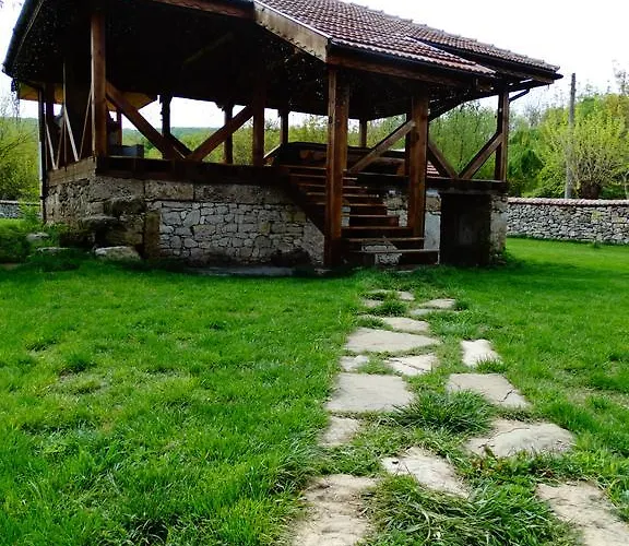 Krai Potoka Къща за гости 3*